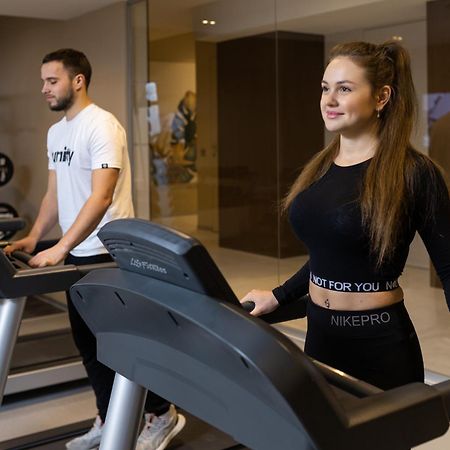 Premier Hotel Dnister Lviv Eksteriør bilde