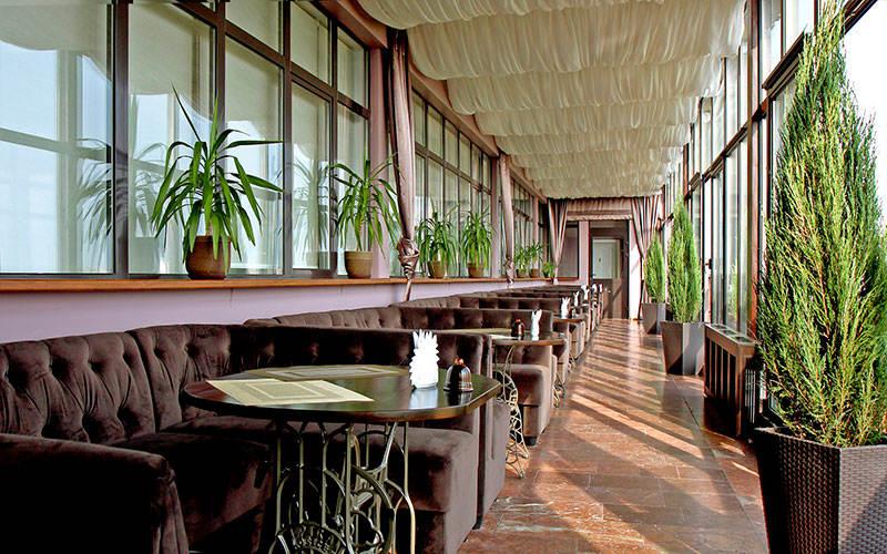 Premier Hotel Dnister Lviv Eksteriør bilde