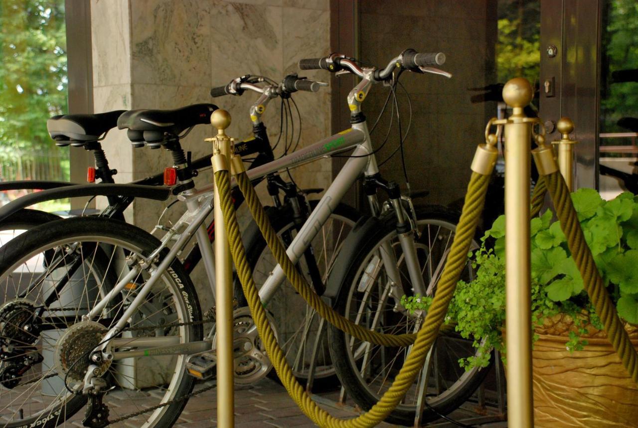 Premier Hotel Dnister Lviv Eksteriør bilde