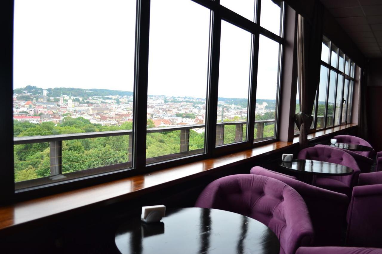 Premier Hotel Dnister Lviv Eksteriør bilde